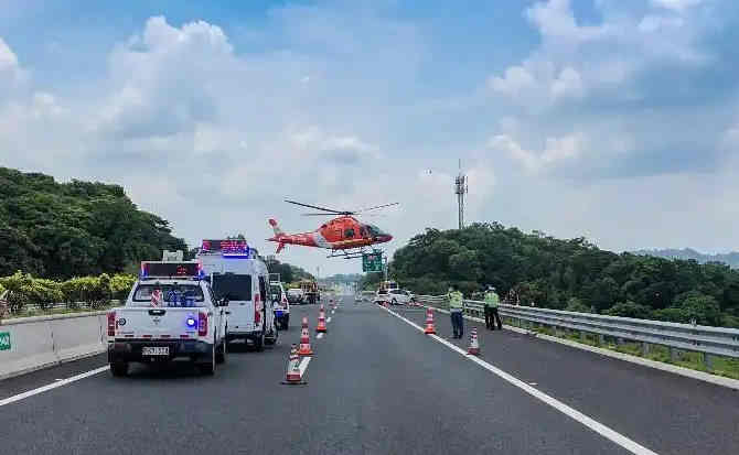 安义高速公路汽车救援案例
